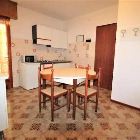 Boreana Apartment *