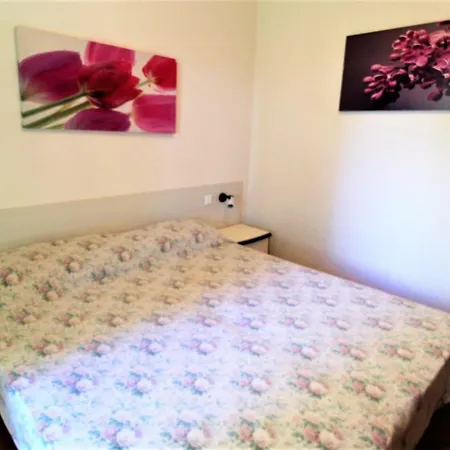 Boreana Apartment *